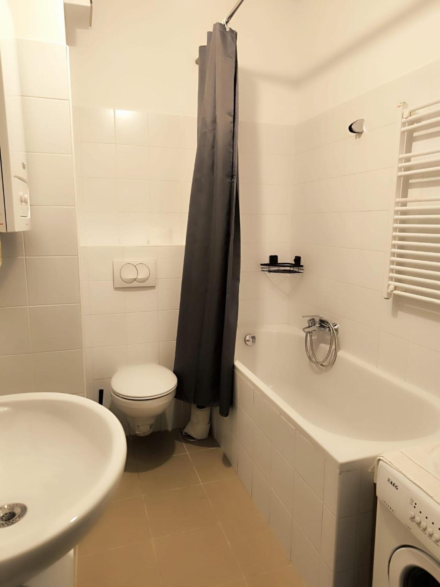 Pretty Apartment Next To Metro Station Wien Ngoại thất bức ảnh